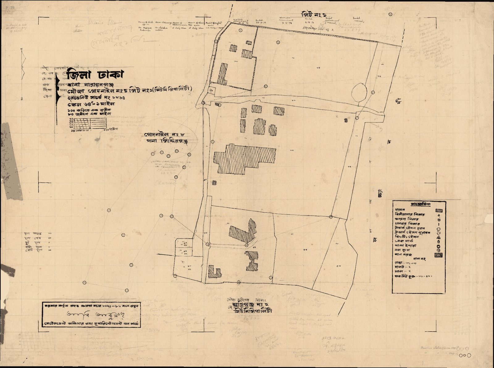 A complete scanned mouza sheet from Godnail, Narayanganj. A Bengali title block and a legend of map symbols sit in the wide margins, and the plots are drawn in thin ink with small numbers inside them.